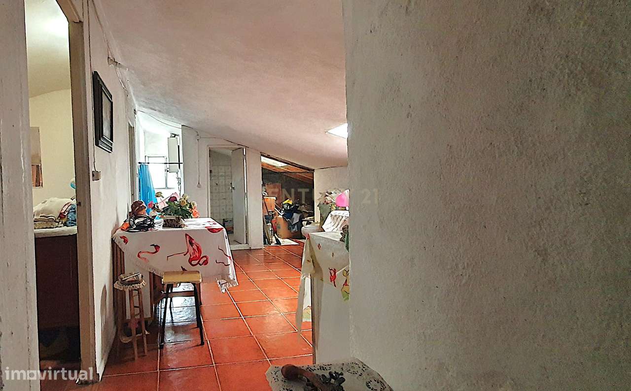 Apartamento T1 I Sótão 152 m2 I Centro da Cidade Coimbra-12