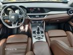 Alfa Romeo Stelvio 2.0 Turbo Veloce Q4 - 15