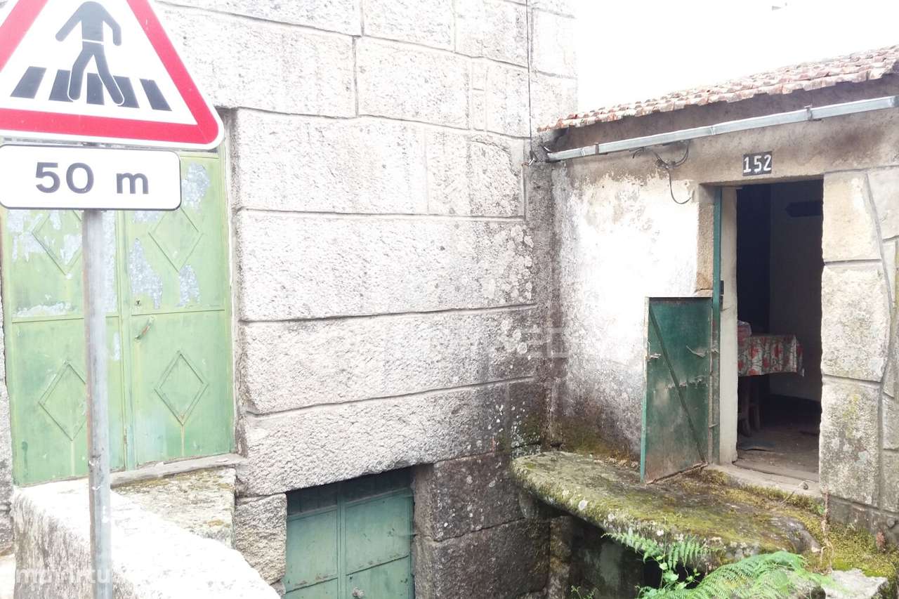 Casa antiga, para reconstrução, com projeto aprovado - Grande imagem: 4/24