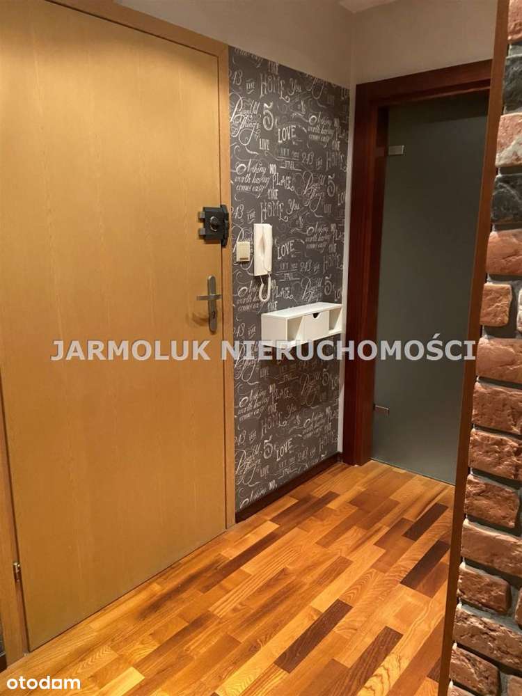 Kompaktowe, funkcjonalne do zamieszkania-12