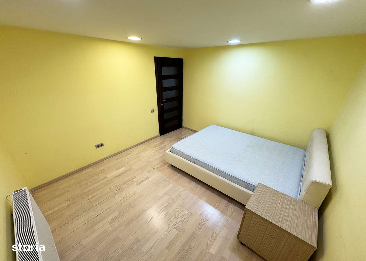Apartament cu 4 camere - zona Centrala - Bvd Decebal - IMOBIHOR-1