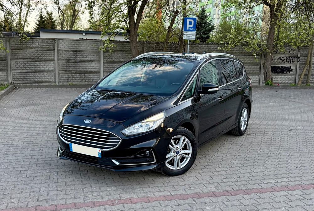 Ford S-Max II 2.5 Hybrid Titanium CVT 7os 2022