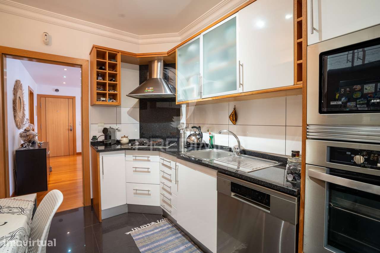 “Oportunidade no Caniço – T1 com garagem e arrecadação” - Grande imagem: 5/11