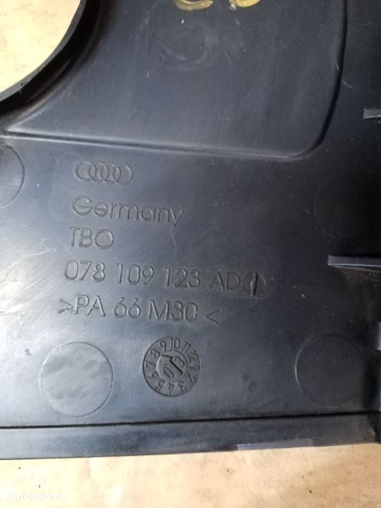 Osłona obudowa rozrządu Audi A6 C5 2.4 078109123AD - 4