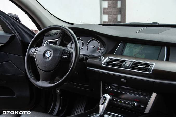 BMW 5GT 530d Gran Turismo - 24