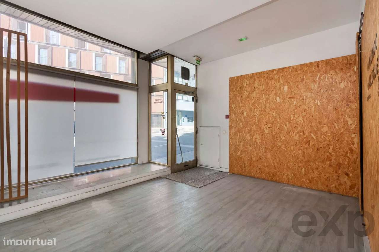 Loja versátil para comércio ou serviços na Rua de Santa Catarina - Grande imagem: 2/29