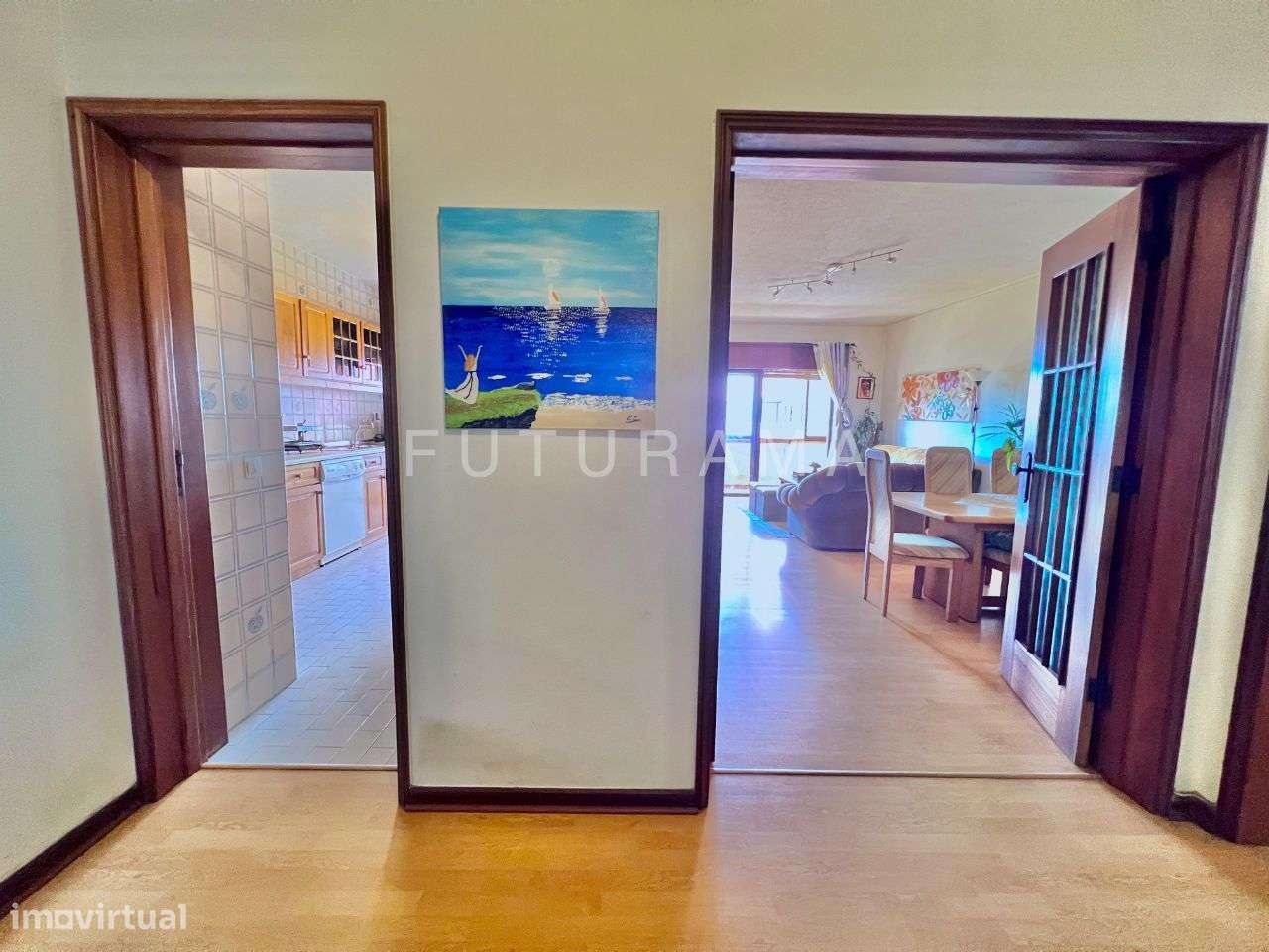 Apartamento T3 na Torre Londres, nas Palmeiras - Oeiras-3