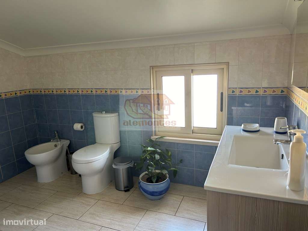 Excelente moradia com quintal em Grândola-25