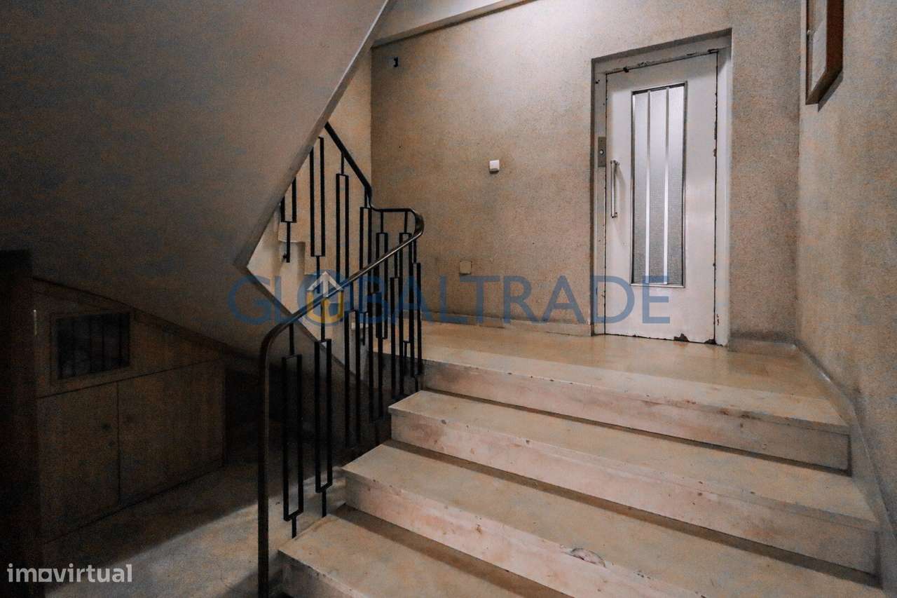 Apartamento T1+1 no coração do Porto-46