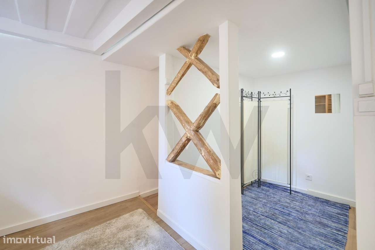 APARTAMENTO RENOVADO T1+1 JUNTO AO CASTELO SÃO JORGE-22