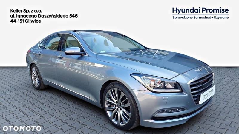 Hyundai Genesis 3.8 V6 GDI - 9