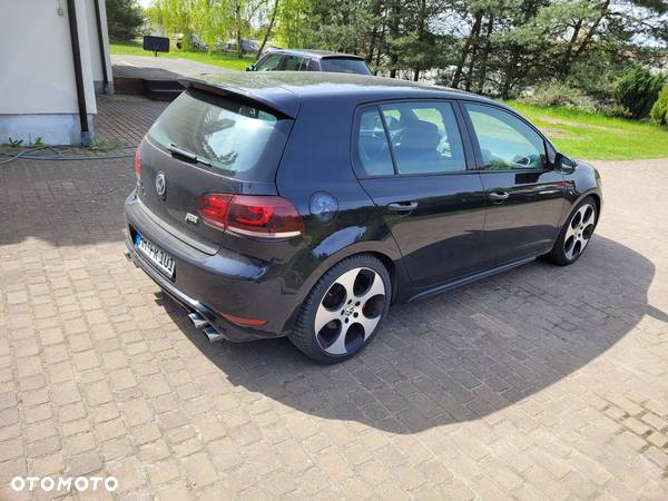 Volkswagen Golf - 5