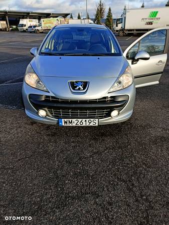 Peugeot 207 1.4 HDi Access - 18