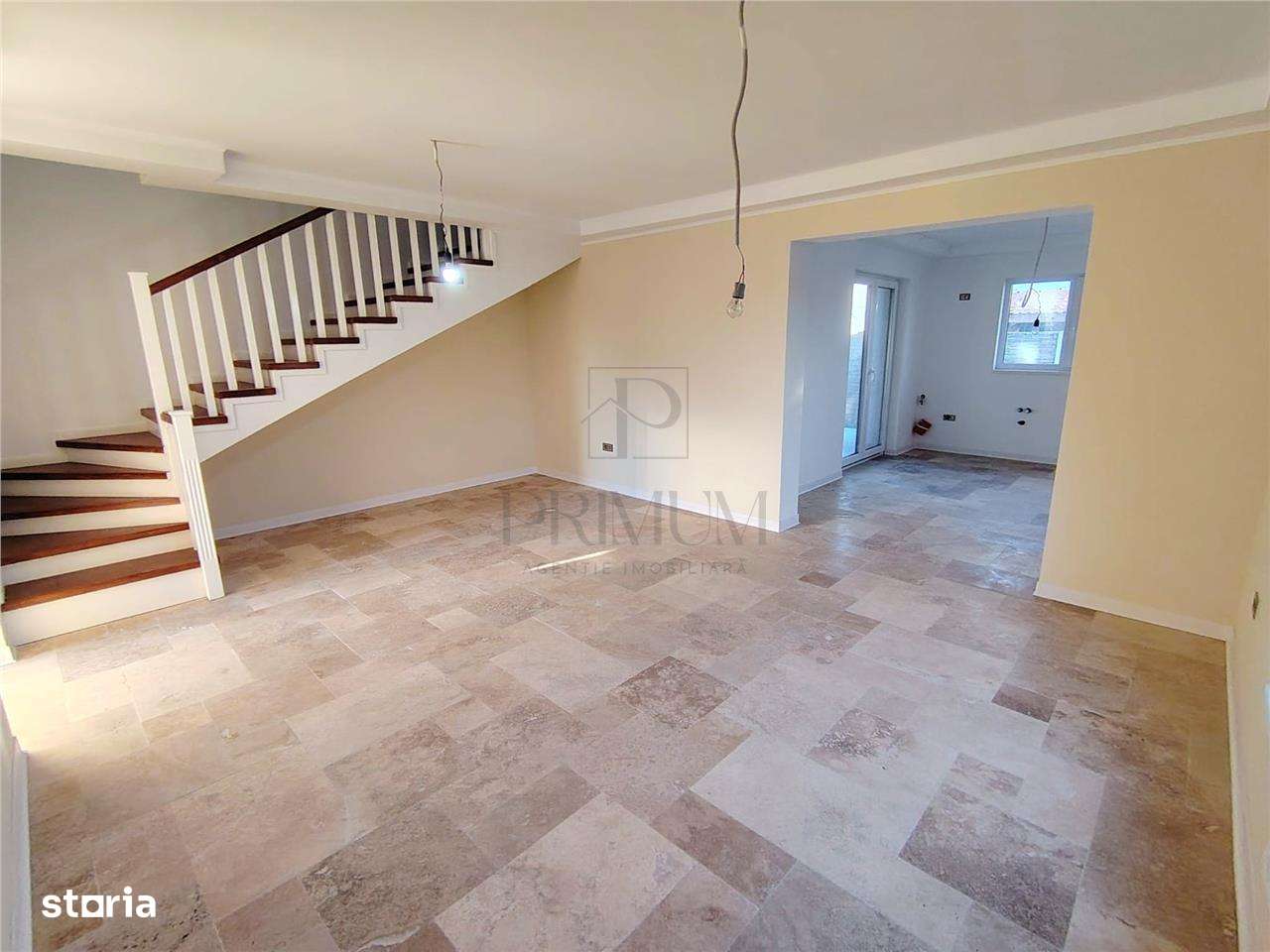 Duplex despartit prin garaj - zona excelenta - toate utilitatile - asf - Imagine principală: 3/13