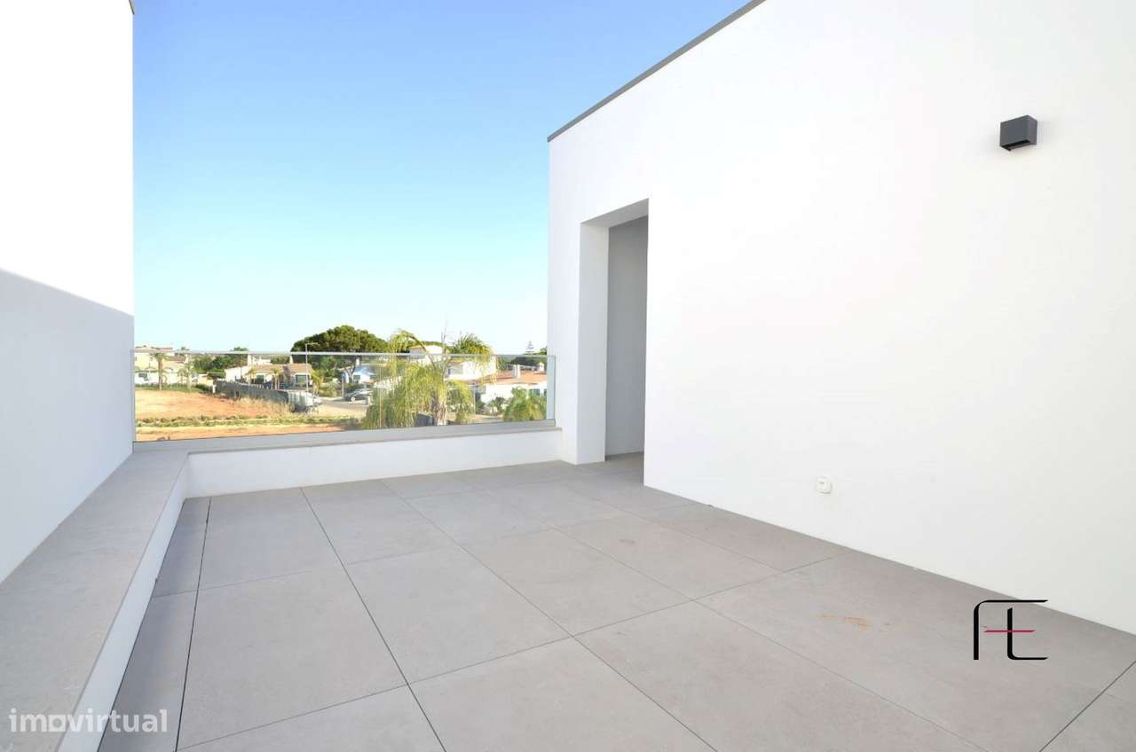 Moradia em Banda T3 Venda em Quarteira,Loulé-32