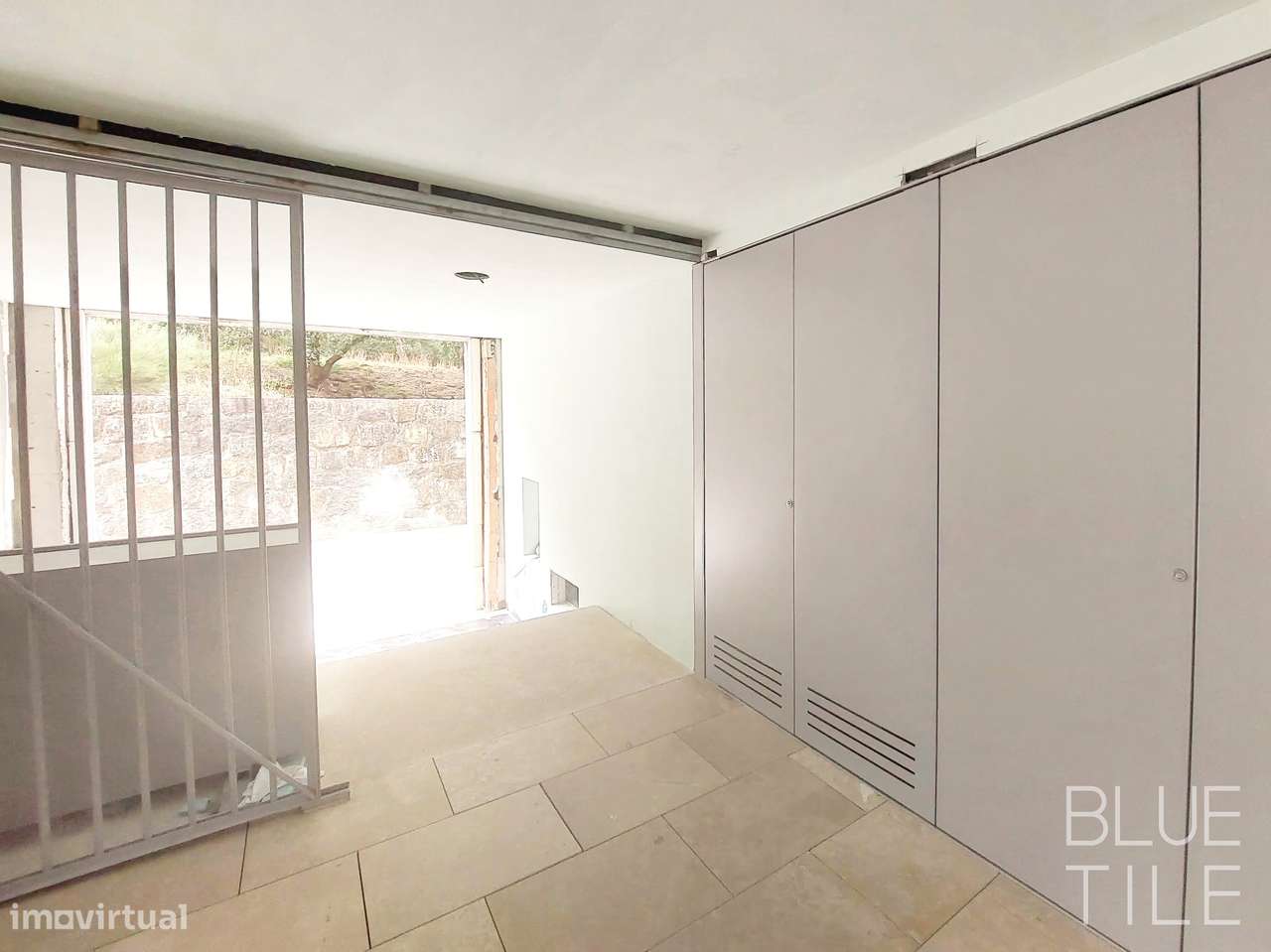 Apartamento T1 - voltado para o parque do Covelo, com lugar de garagem-24