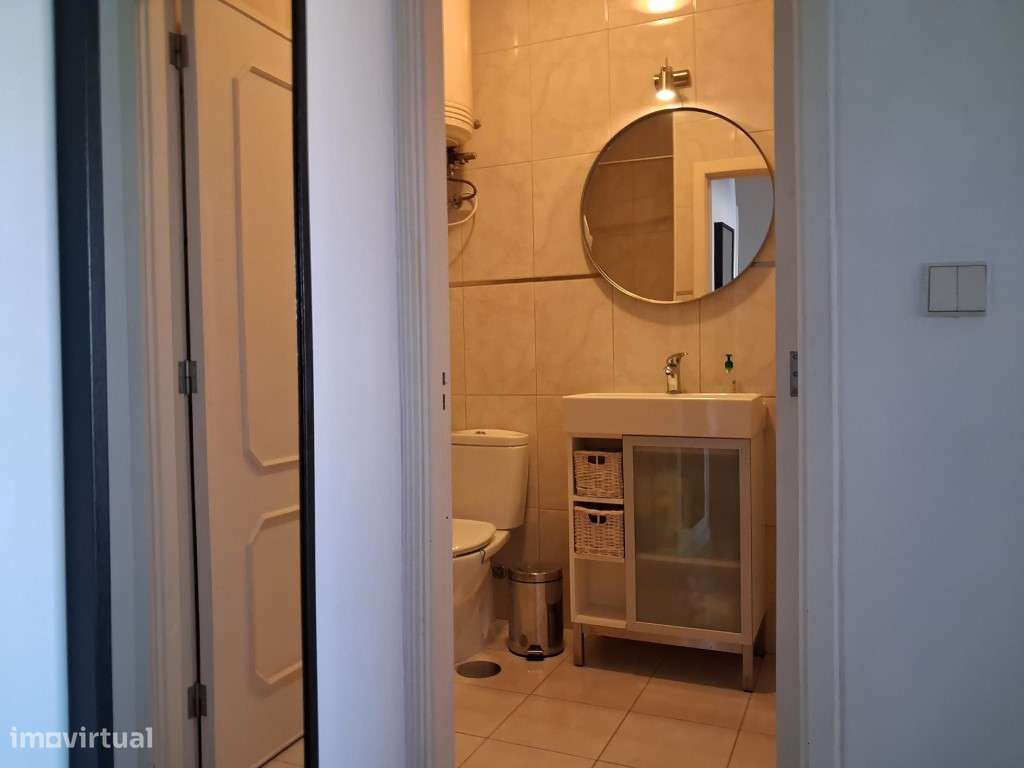 Apartamento T1 no Centro do PORTO - Excelente Oportunidade de Inves...-16