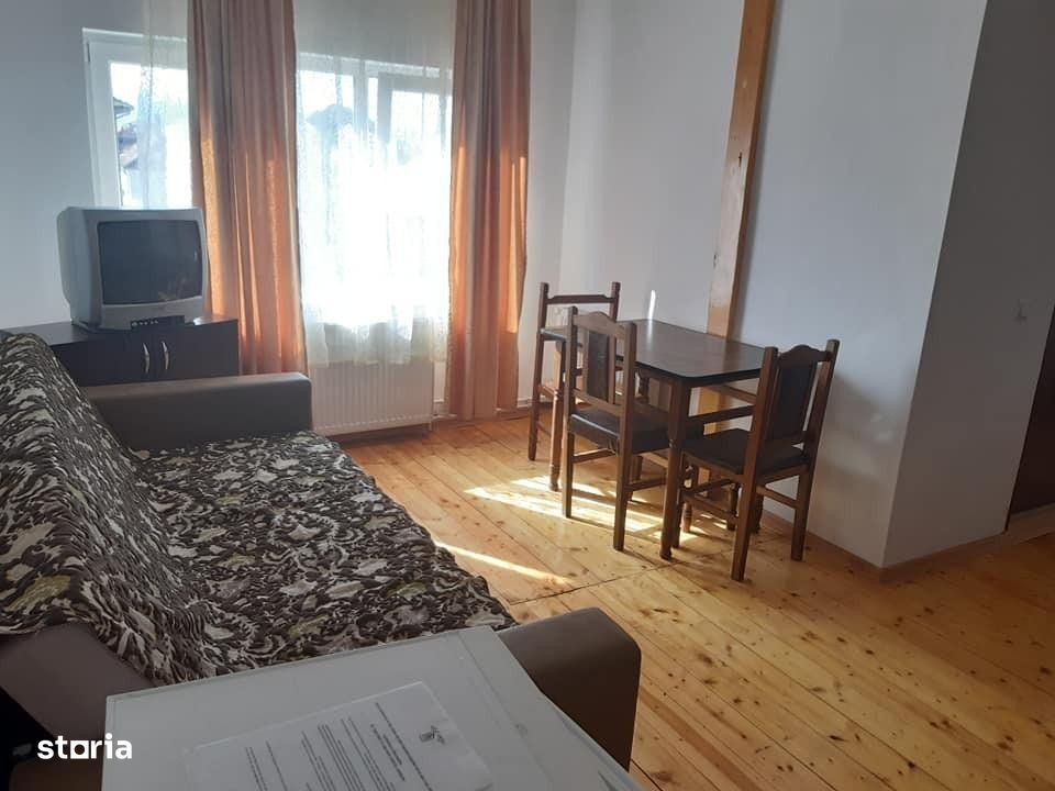Casa cu 15 camere, pretabila pentru cazare muncitori, zona Piata Cluj