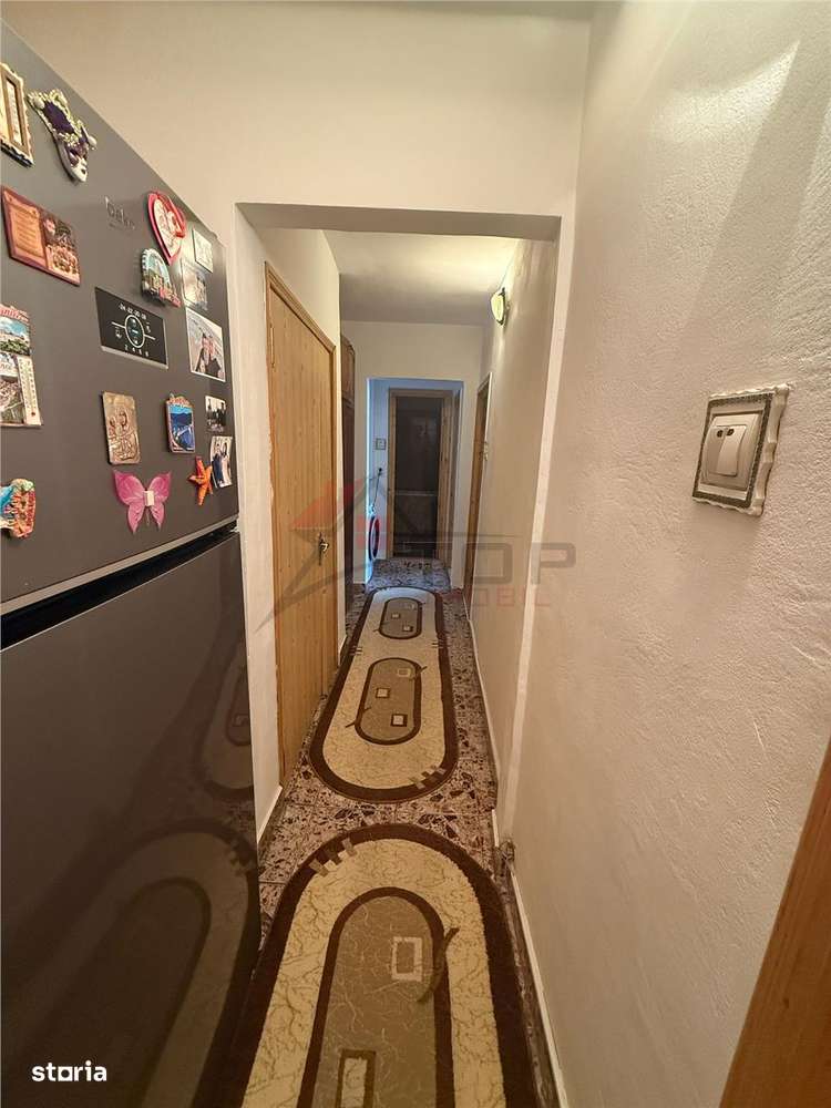 Apartament cu 3 camere decomandat, 2 bai, etajul 2 - Cug - Aleea Tudor-11