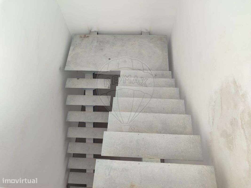 Moradia T4 para venda-10