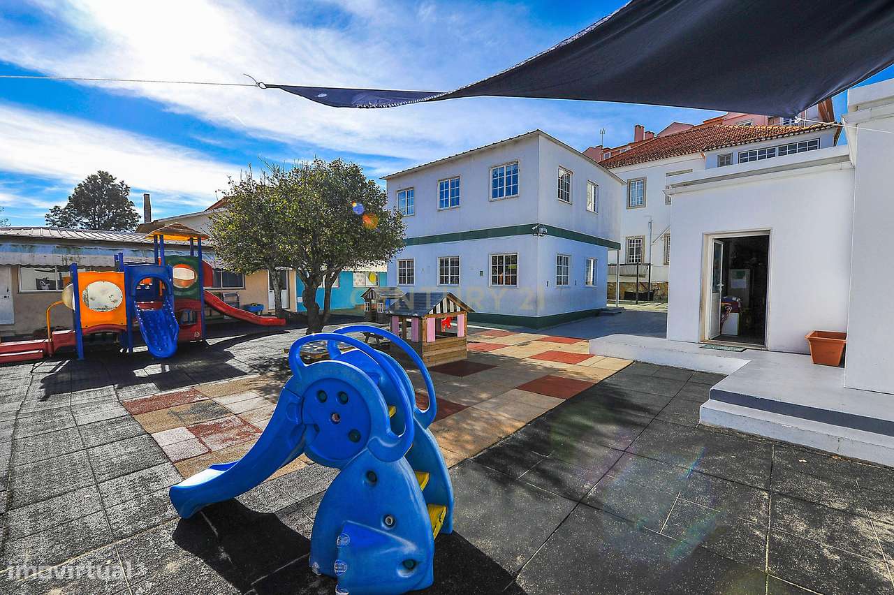Imóvel com negócio (colégio)– Centro da Parede, Cascais-17