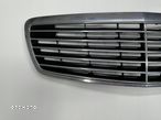 MERCEDES E W211 GRILL GRIL ATRAPA A2118800583 - 2