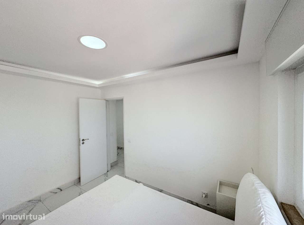Apartamento T2 Venda em Portimão,Portimão-11