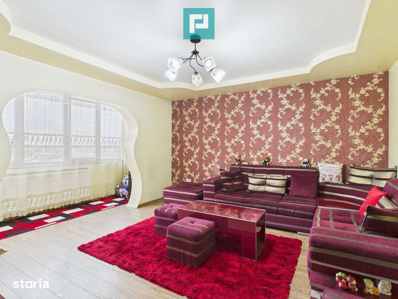 Apartament spațios cu 4 camere în Vlaicu - Imagine principală: 1/13