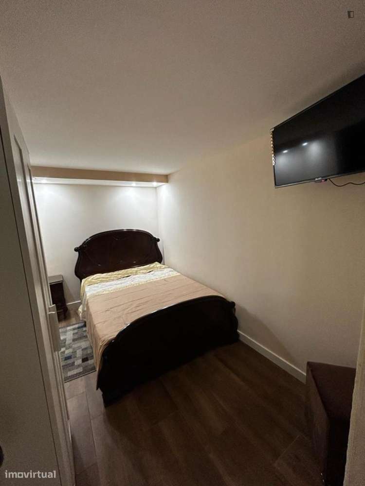 Quarto - localizado em Lisbon - Grande imagem: 1/10