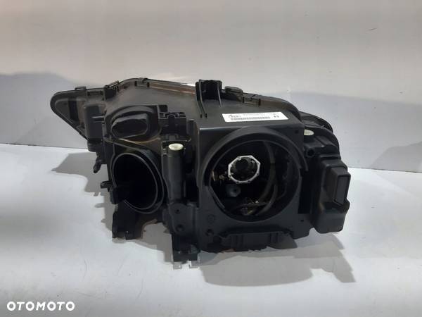 Audi A4 B8 LCI Lampa Bi-Xenon R - 13163 - 6