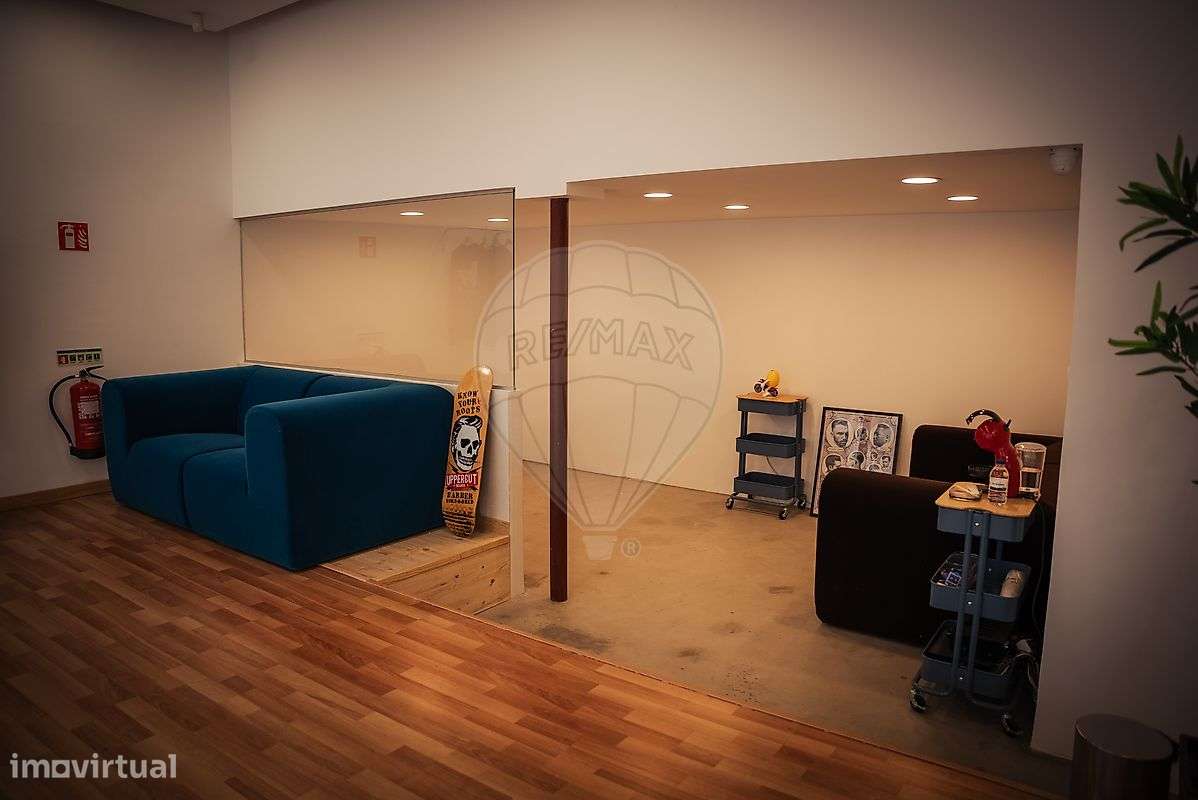 Trespasse de Barbearia em pleco centro de Braga-18