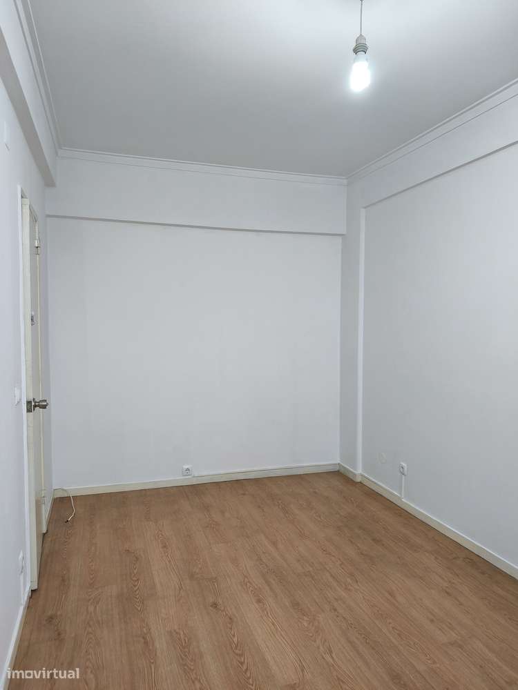 Espaço para Atelier, Escritório, Gabinete para arrendamento. - Grande imagem: 4/10