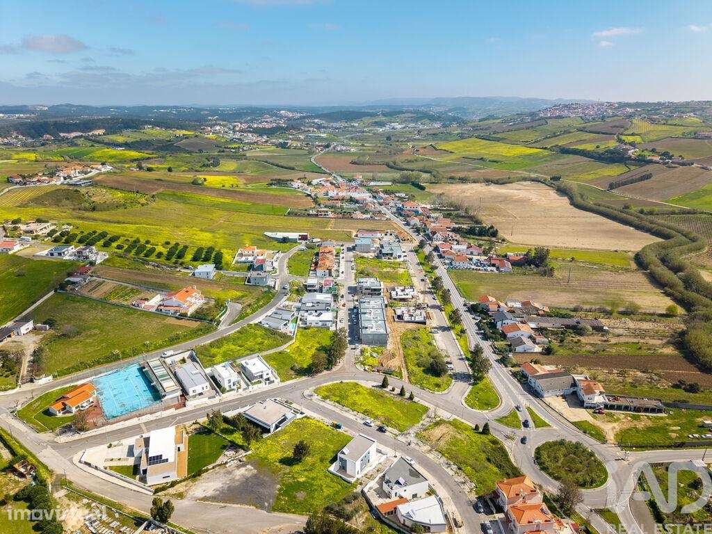 Casa / Villa T4 em Ponte do Rol de 207 m2 - Grande imagem: 4/40