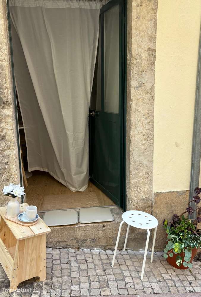 Apartamento renovado no Chiado-7
