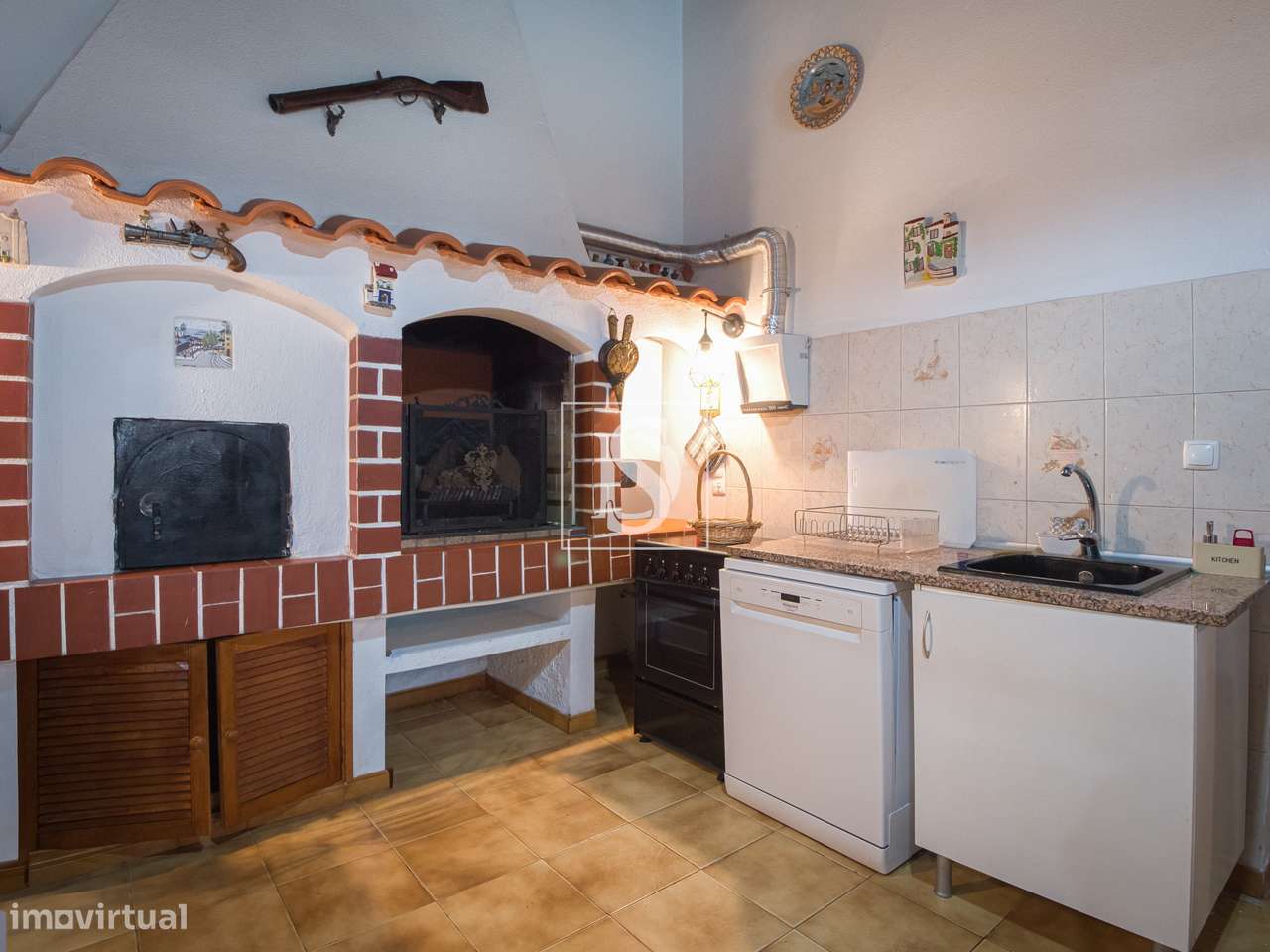 Moradia T4 Restaurante e Piscina Aquecida  Aroeira-47