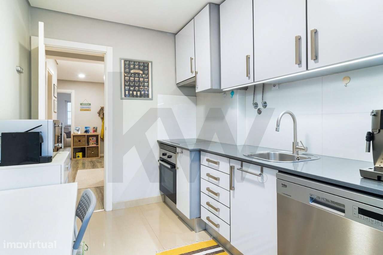 Apartamento T3 Renovado - Amora-7