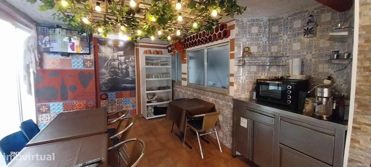 ️ Churrasqueira Totalmente Equipada na Zona Ribeirinha Frente ao Rio - Grande imagem: 4/32