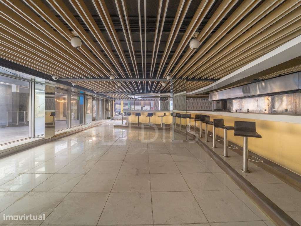 Restaurante para arrendar, na Avenida da Boavista, Porto - Grande imagem: 2/24