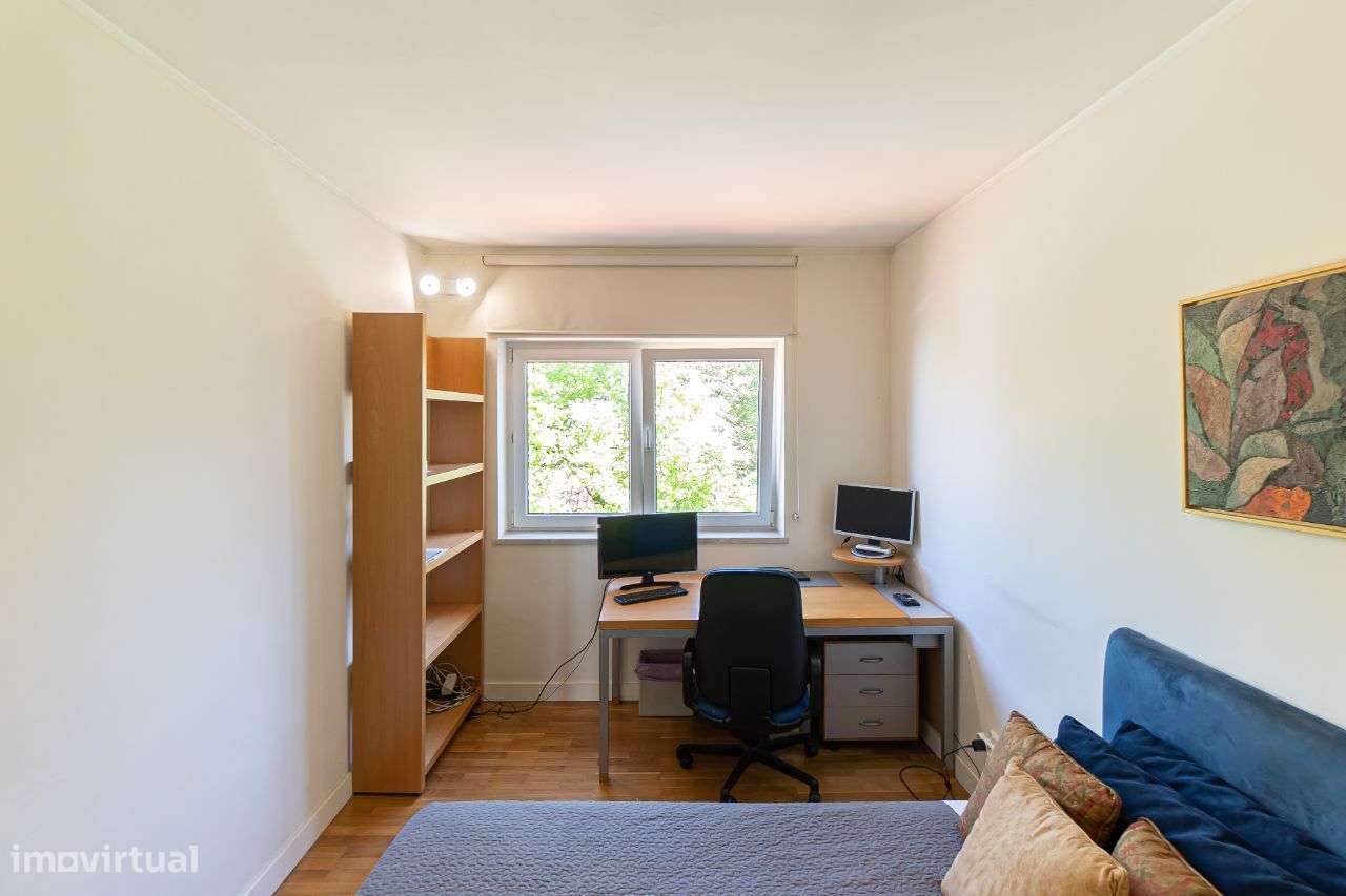 Moradia totalmente remodelada na melhor zona das Antas-33