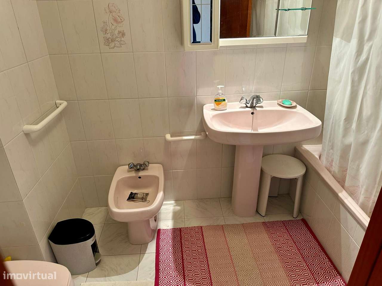 Apartamento T2 + 1-17
