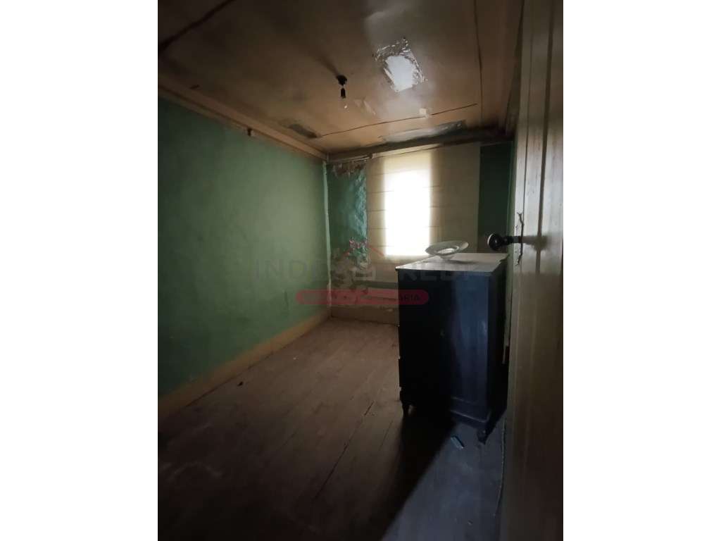 Moradia T2 C/Quintal - Castelões - Tondela-9