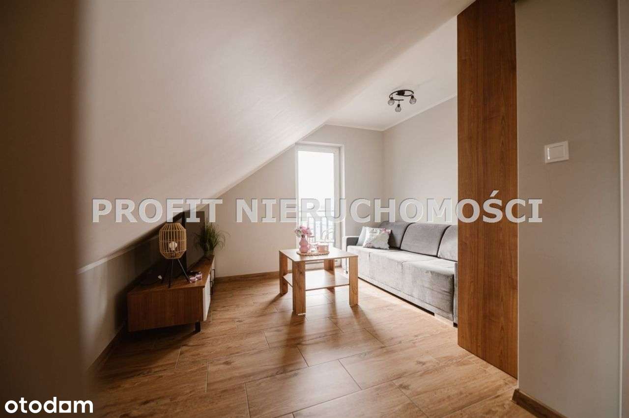 Atrakcyjny apartament z balkonem - Pełny obrazek: 4/12