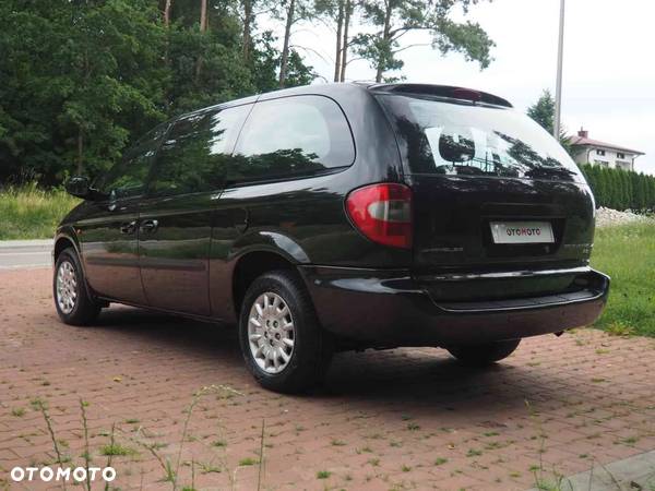 Chrysler Grand Voyager 3.3 LX - 16