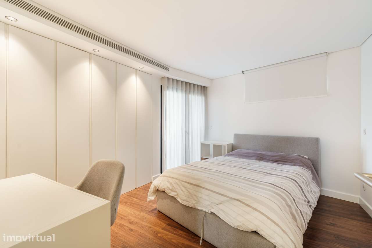Apartamento T3 de luxo no Centro Histórico de Braga-48