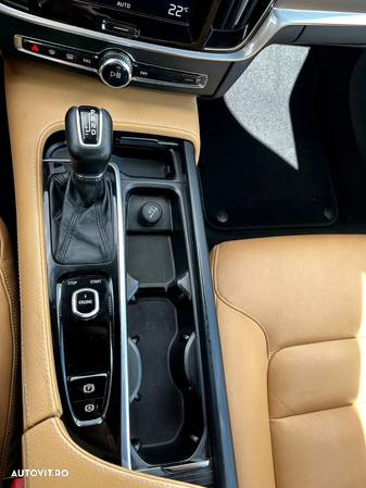 Volvo S90 D4 Geartronic Momentum - 25