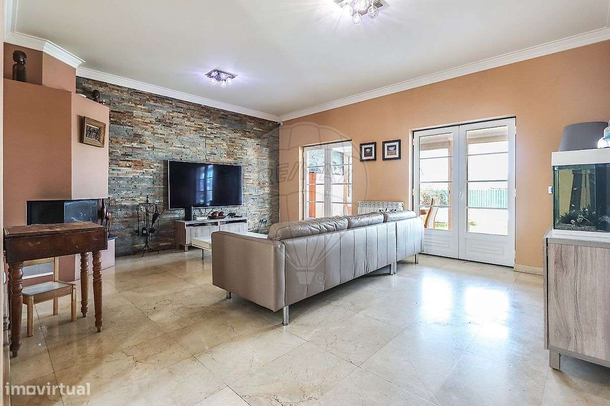 Moradia T3 para venda-10