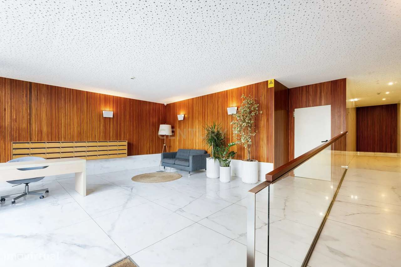 Fantástico Apartamento T3  | 212m² | Bessa | Boavista-21
