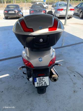 Piaggio MP3 500 - 4