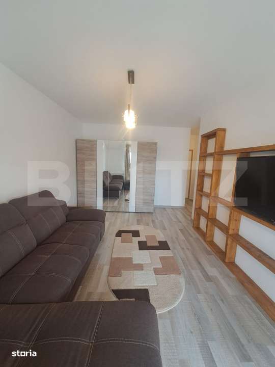 Garsoniera de inchiriat -cu balcon si loc de parcare! - Imagine principală: 1/7