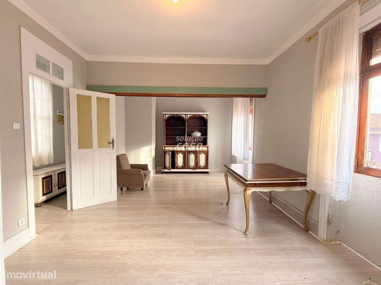 Andar Moradia T3 a 400 metros da Estação de Comboio de Coimbrões! - Grande imagem: 2/17